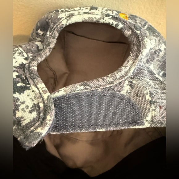 Carhartt Women’s hat/cap.  Military style.  Gray, aqua, cream pattern. - Picture 7 of 8